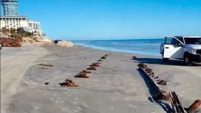 Los arqueólogos estudian un “misterioso objeto” hallado en una playa de Florida