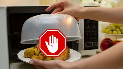 Alimentos que nunca debes recalentar en el microondas: evítalo a toda costa