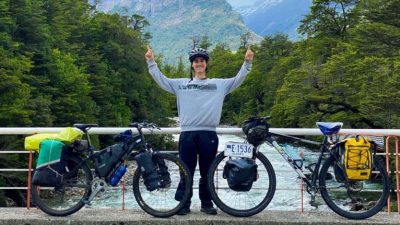 Así fue la travesía de un joven de 19 años que viajó en bicicleta de Alaska a Argentina