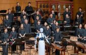 Así es el robot director de orquesta que dirigió un concierto en Corea del Sur