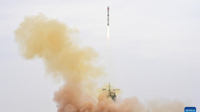 China lanza nuevo satélite para probar tecnologías de internet satelital