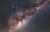 Descubren algunas de las estrellas más antiguas del cosmos en el centro de nuestra galaxia