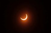América miró al cielo para ver el eclipse solar anular