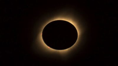 Todos los secretos del eclipse solar del próximo 14 de octubre: qué es y cómo podemos verlo sin peligro