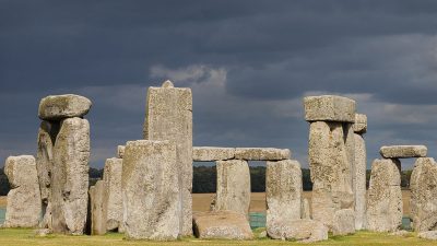 Astronomía y prehistoria dialogan en un nuevo libro ¿Qué sabemos de?