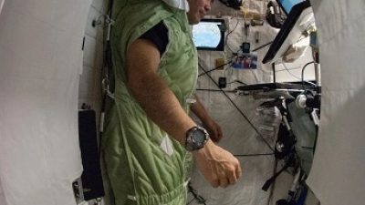 Siete maneras de favorecer el sueño de los astronautas que pueden ayudarte a dormir mejor en la Tierra