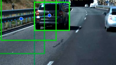 Un sistema diseñado en la UMA detecta la velocidad de vehículos que circulan en una misma vía