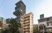 La casa más cara del mundo está en la India y es una oda al lujo extremo: 2.000 millones de dólares y 600 empleados