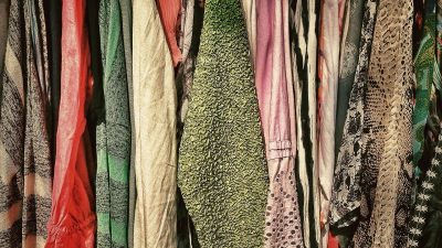 Materiales activados con luz muestran buenos resultados en el tratamiento de desechos textiles