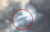 Video: el extraño “OVNI” que apareció durante el eclipse solar y desconcertó a la gente